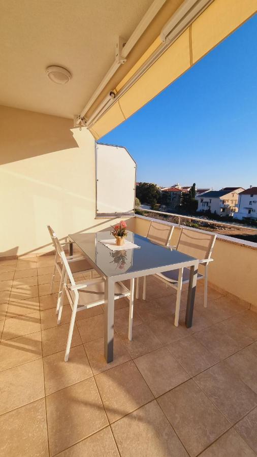 Apartmani Palma โนวาลยา ภายนอก รูปภาพ
