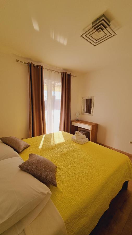 Apartmani Palma โนวาลยา ภายนอก รูปภาพ