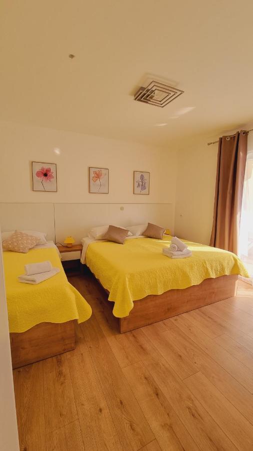 Apartmani Palma โนวาลยา ภายนอก รูปภาพ