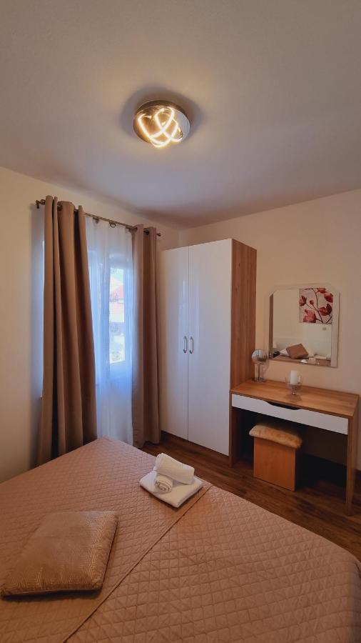 Apartmani Palma โนวาลยา ภายนอก รูปภาพ