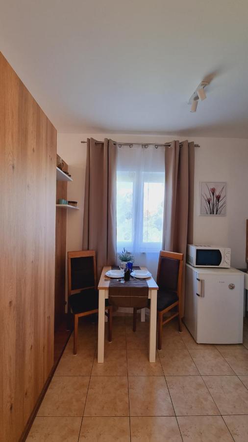Apartmani Palma โนวาลยา ภายนอก รูปภาพ