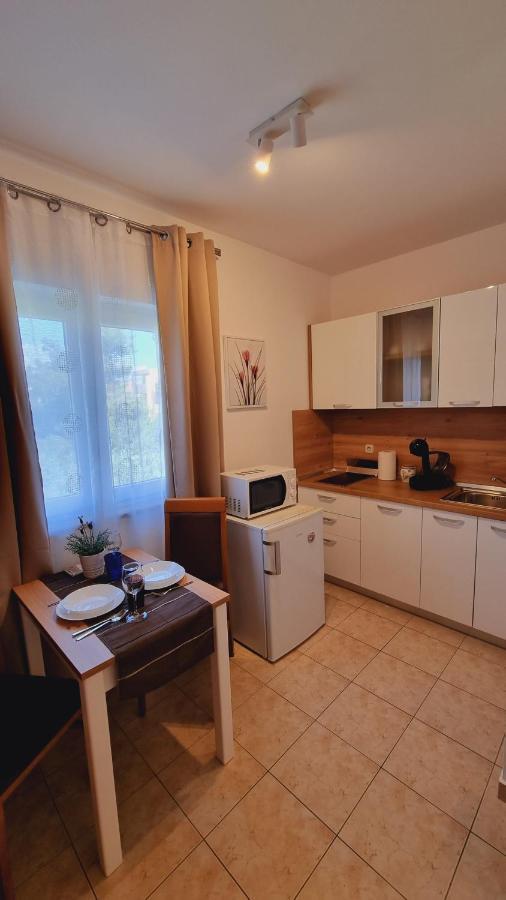 Apartmani Palma โนวาลยา ภายนอก รูปภาพ