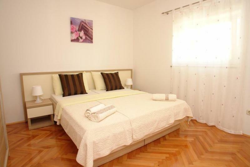 Apartmani Palma โนวาลยา ภายนอก รูปภาพ
