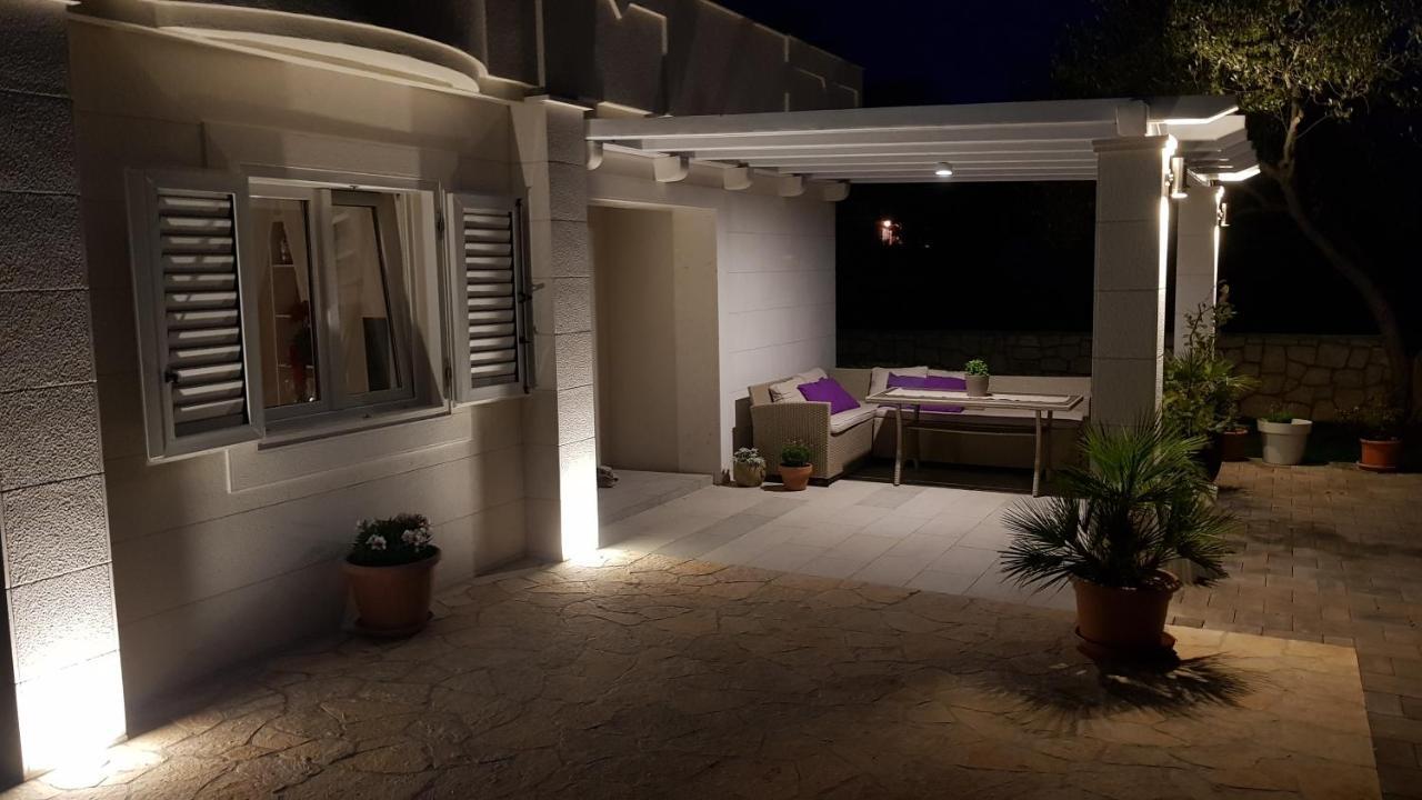 Apartmani Palma โนวาลยา ภายนอก รูปภาพ