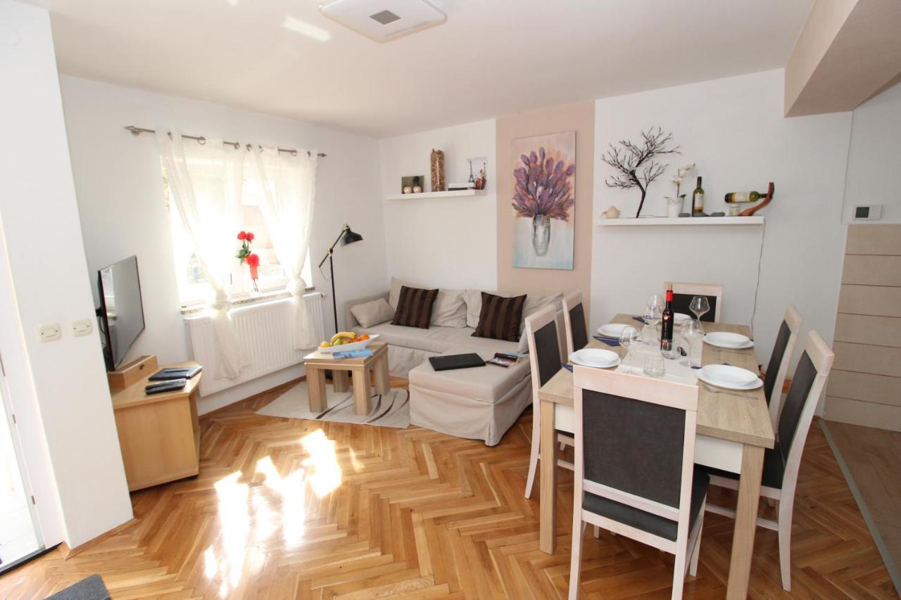 Apartmani Palma โนวาลยา ภายนอก รูปภาพ